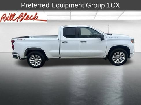 Used 2023 Chevrolet Silverado 1500 Custom image 6