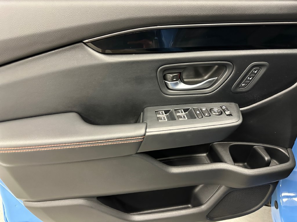 Used 2025 Honda Pilot TrailSport image 17