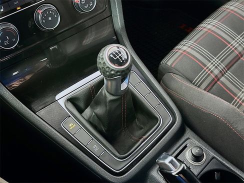 Used 2016 Volkswagen GTI S image 19