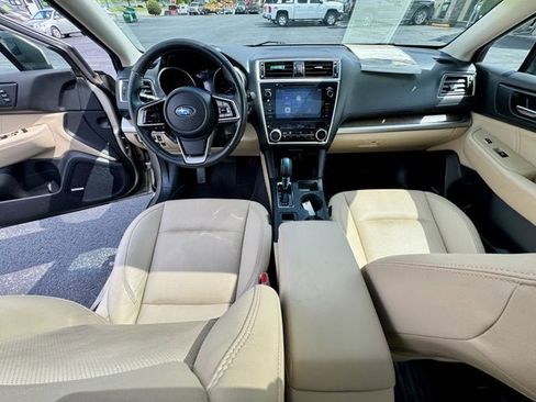 Used 2018 Subaru Outback 2.5i Limited AWD/4WD image 10