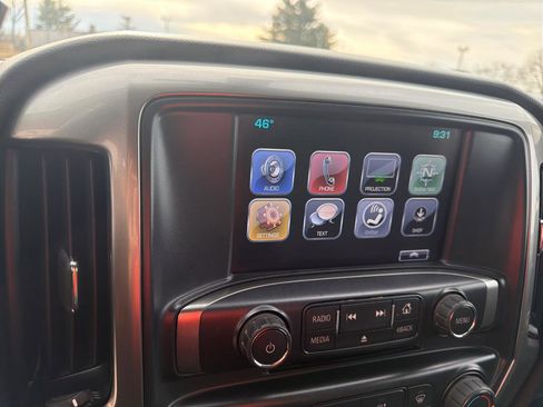 Used 2018 Chevrolet Silverado 1500 LT w/ Trailering Package image 23