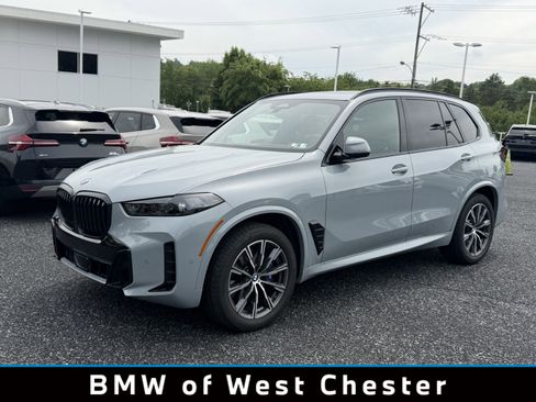 Used 2026 BMW X5 xDrive40i w/ M Sport Package AWD/4WD image 1