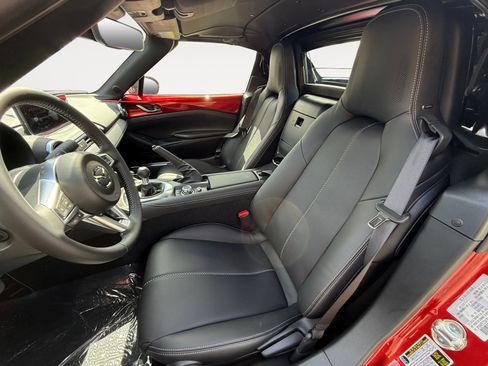 New 2026 MAZDA MX-5 Miata RF Grand Touring w/ Appearance Package RWD image 10