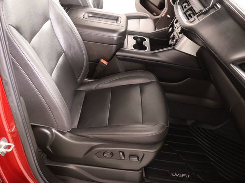 Used 2021 Chevrolet Tahoe Z71 w/ Luxury Package image 14