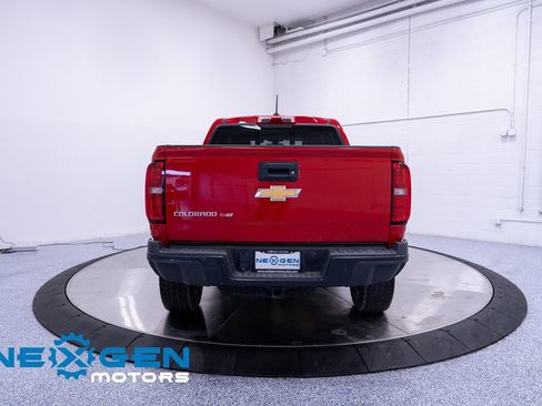Used 2018 Chevrolet Colorado ZR2 image 30
