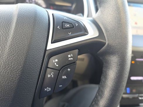 Used 2018 Ford Edge Titanium w/ Equipment Group 302A image 17