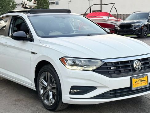 Used 2019 Volkswagen Jetta R-Line FWD image 3
