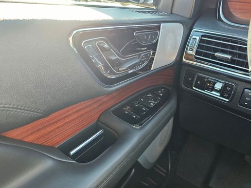 Used 2024 Lincoln Navigator L Reserve w/ Equipment Group 201A image 59
