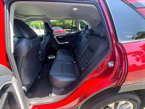 Used 2025 Toyota RAV4 XLE Premium w/ Weather Package AWD/4WD image 15