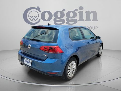 Used 2015 Volkswagen Golf S FWD image 4