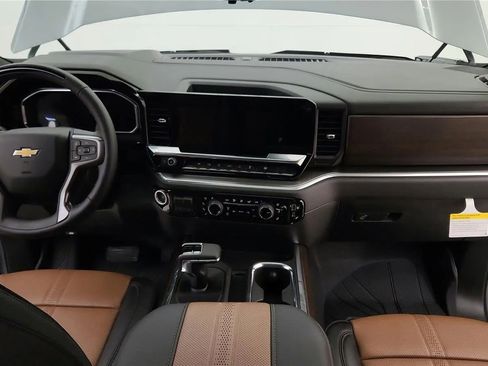New 2026 Chevrolet Silverado 1500 High Country AWD/4WD image 32