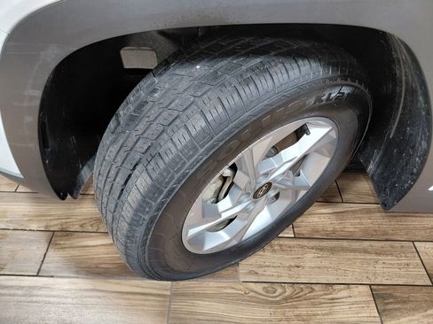 Used 2024 Hyundai Tucson SEL FWD image 17