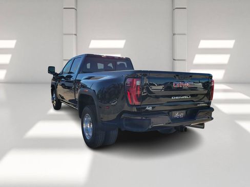New 2026 GMC Sierra 3500 Denali w/ Denali Reserve Package image 5