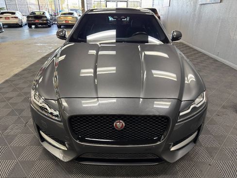 Used 2016 Jaguar XF R-Sport image 5