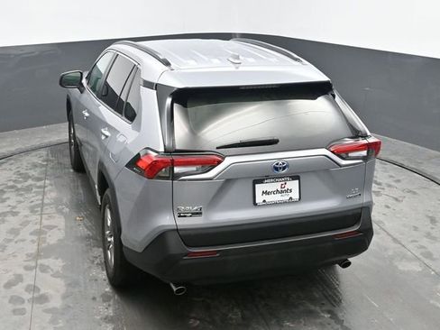 Used 2023 Toyota RAV4 LE image 27