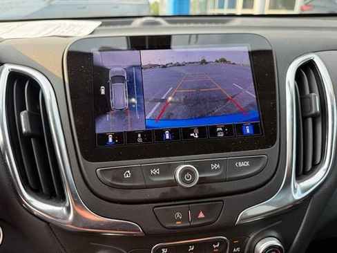 Used 2024 Chevrolet Equinox LT AWD/4WD image 10