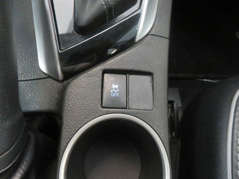 Used 2017 Toyota Corolla XLE FWD image 26