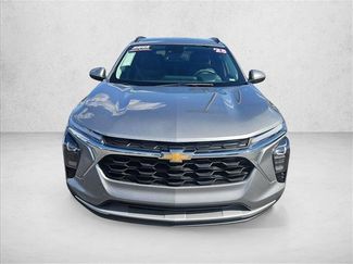 Used 2025 Chevrolet Trax LT FWD video 2