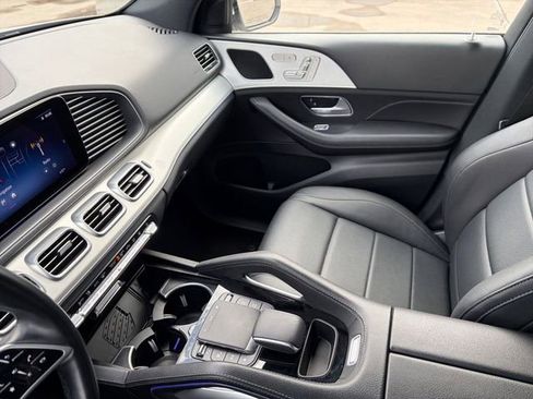 Used 2024 Mercedes-Benz GLE 450e 4MATIC image 10