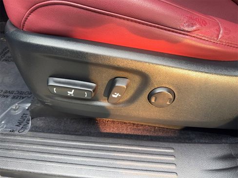 Used 2021 Lexus GX 460 Premium image 30