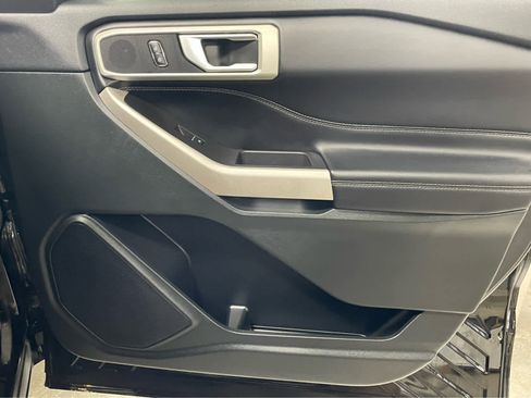 Used 2023 Ford Explorer XLT w/ Equipment Group 202A image 49