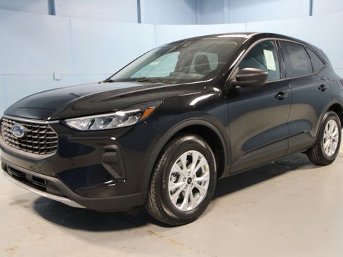 New 2026 Ford Escape Active w/ Cold Weather Package image 25