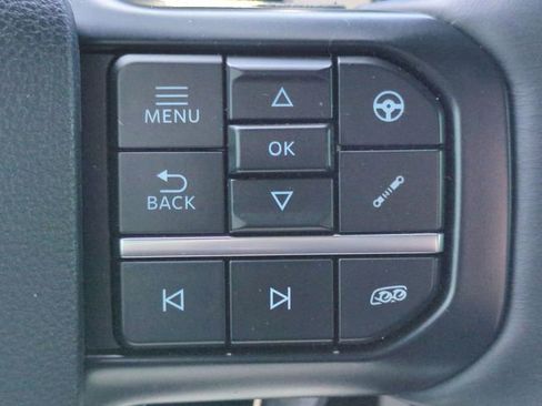 Used 2025 Ford F150 Raptor AWD/4WD image 18