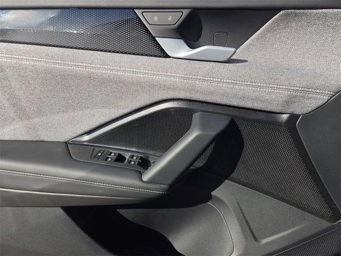 New 2026 Volkswagen Tiguan S image 18