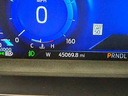 Used 2023 Ford Explorer King Ranch w/ Technology Package AWD/4WD image 16