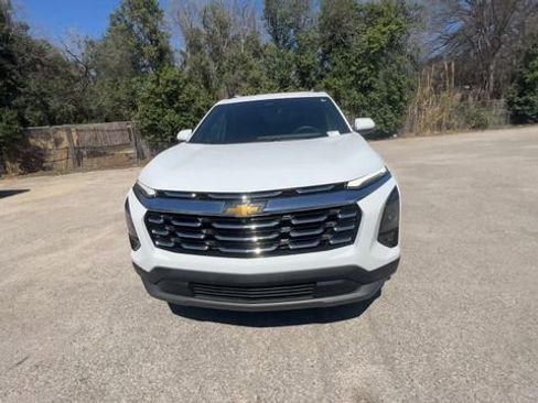 Certified 2025 Chevrolet Equinox LT w/ Convenience Package II image 3