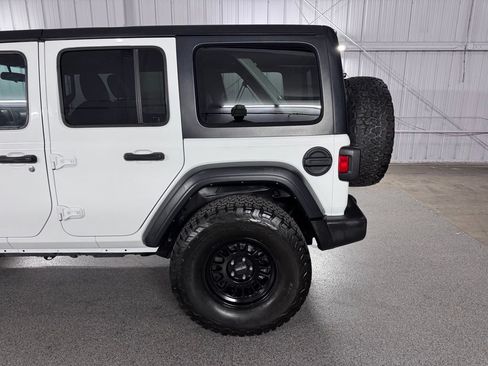 Used 2021 Jeep Wrangler Unlimited Sport AWD/4WD image 14