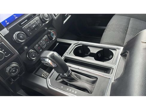 Used 2020 Ford F150 XLT w/ Equipment Group 302A Luxury AWD/4WD image 21