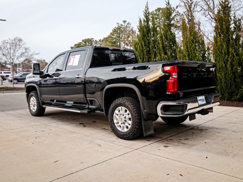 Used 2022 Chevrolet Silverado 2500 LTZ w/ LTZ Convenience Package image 7