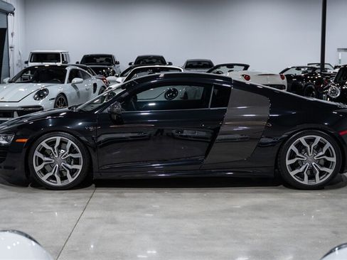 Used 2011 Audi R8 V10 AWD/4WD image 3