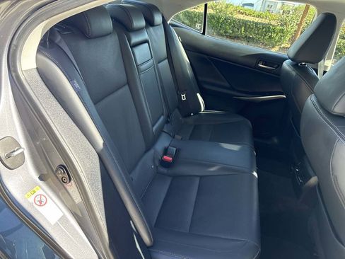 Used 2017 Lexus IS 200t image 16