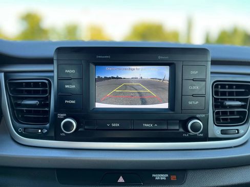 Used 2018 Kia Rio S image 23