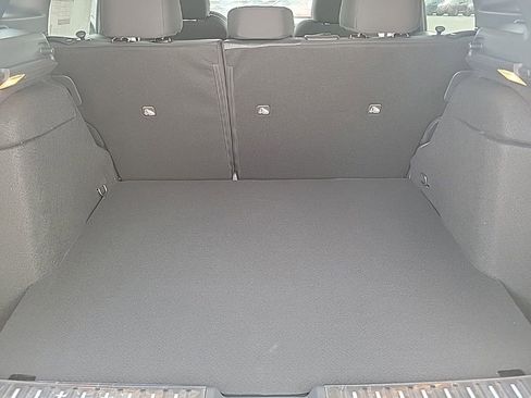 New 2025 Nissan Kicks SV w/ SV Premium Package image 19