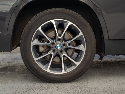 Used 2017 BMW X5 xDrive40e AWD/4WD image 14