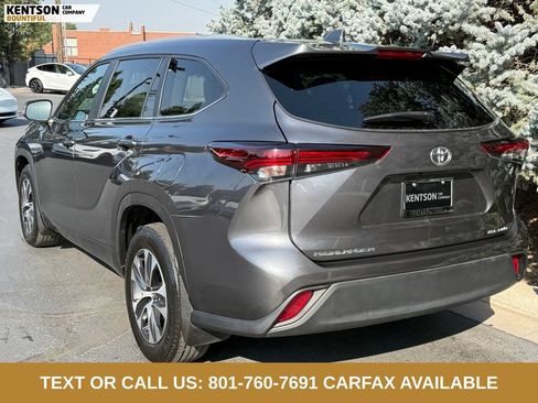 Used 2025 Toyota Highlander XLE AWD/4WD image 6