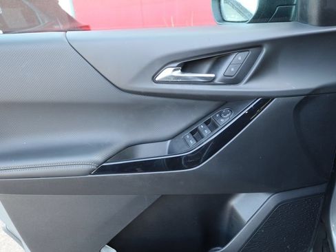 Used 2025 Chevrolet Equinox LT FWD image 27