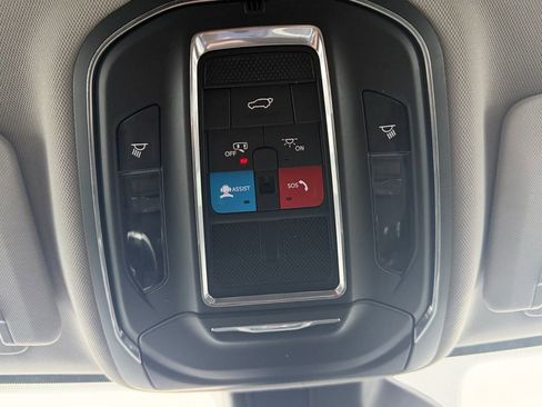 Used 2023 Jeep Grand Cherokee L Laredo w/ Luxury Tech Group I image 17