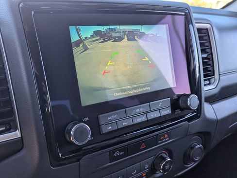 Used 2023 Nissan Frontier SV image 27