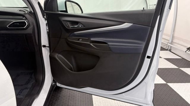 Used 2023 Chevrolet Bolt EUV LT w/ Convenience Package FWD image 20