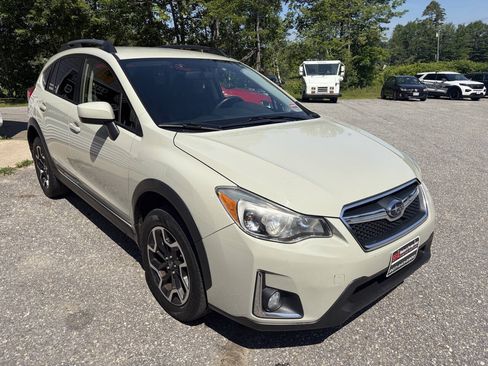 Used 2016 Subaru Crosstrek 2.0i Premium AWD/4WD image 15