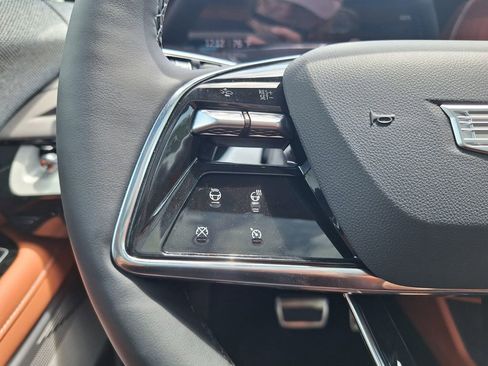 New 2026 Cadillac Optiq Sport 2 RWD image 23