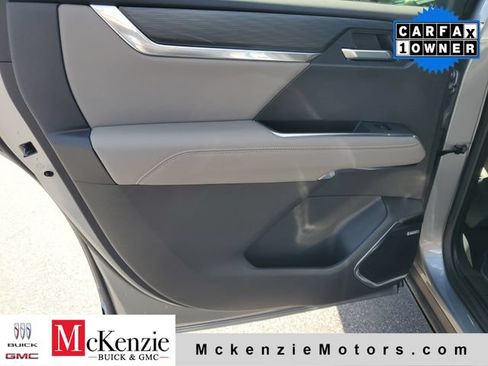 Used 2026 GMC Acadia Elevation w/ Elevation Premium Package AWD/4WD image 24