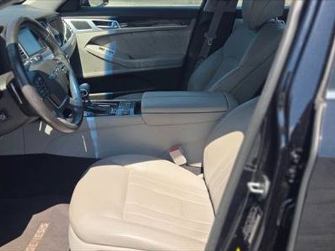 Used 2020 Genesis G80 3.8 RWD image 12