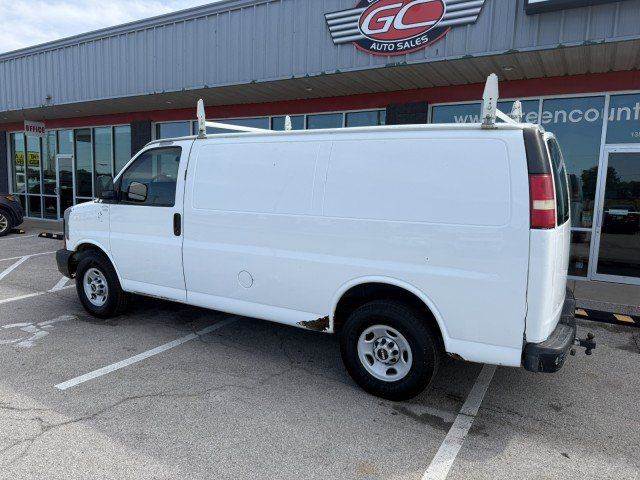 Used 2009 GMC Savana 2500 RWD image 4