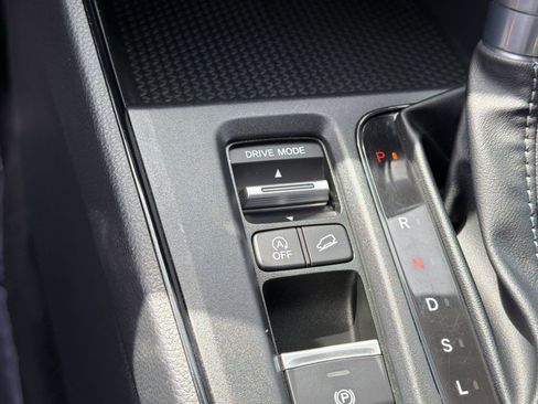 Used 2025 Honda CR-V LX image 18