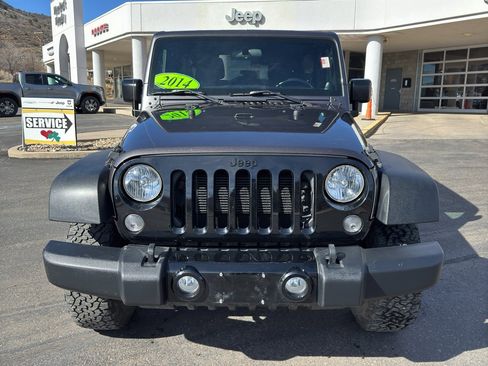 Used 2014 Jeep Wrangler Unlimited Sport image 2